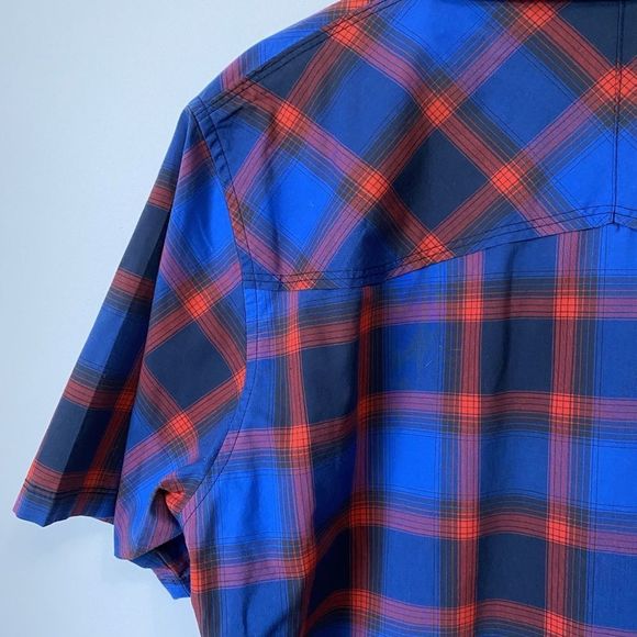 The North Face button down shirt M - Picture 4 of 4